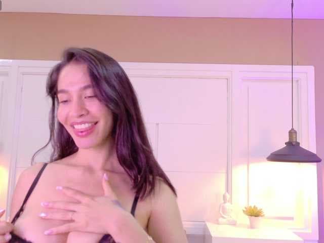 JuliaVega live cam