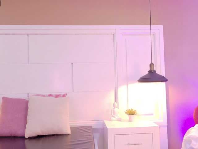 JuliaVega live cam