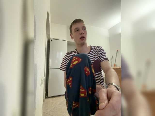 18-0Maxwell live cam