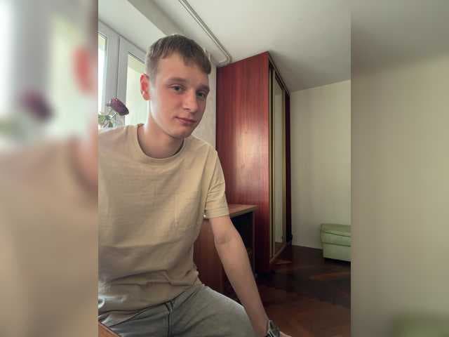 18-0Maxwell live cam