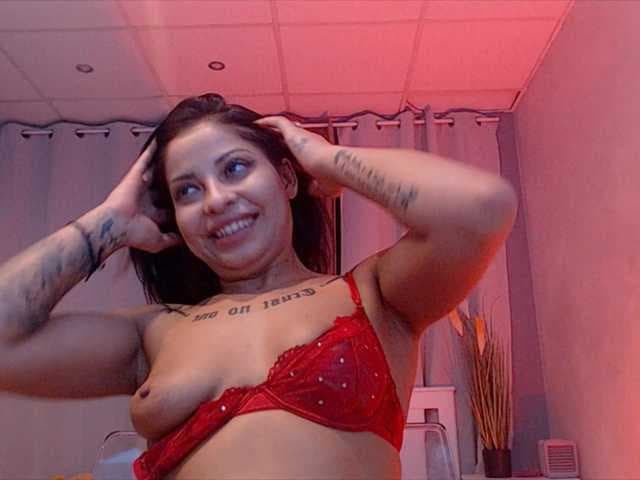 Madiysony live cam