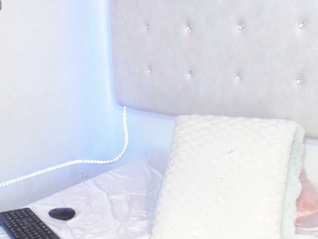 Golden-raiden-12 live cam