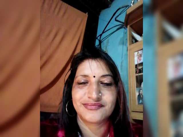 FiestyQueen live cam