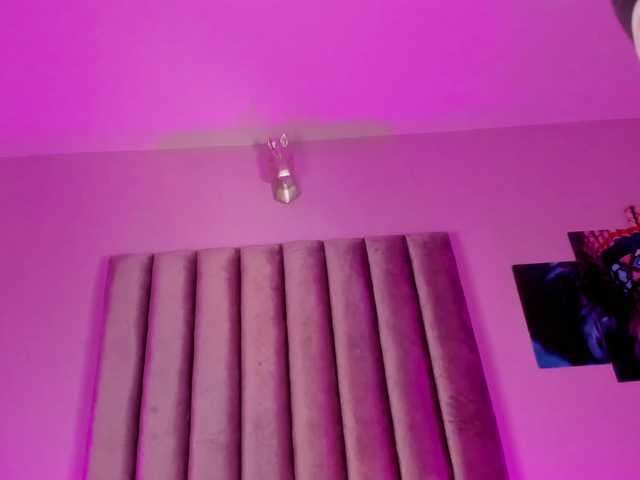 Gabriela-Suarez-1 live cam