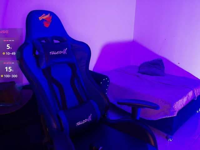 NicolWhitee live cam