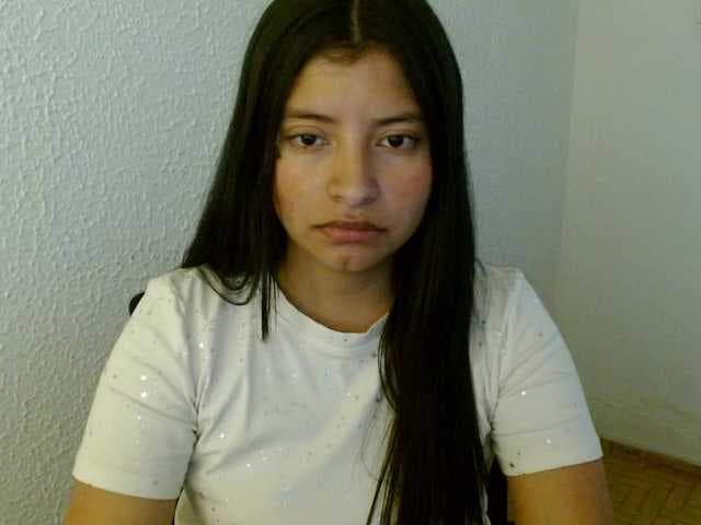 saralo live cam