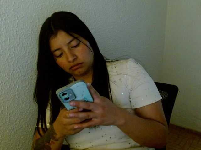 saralo live cam