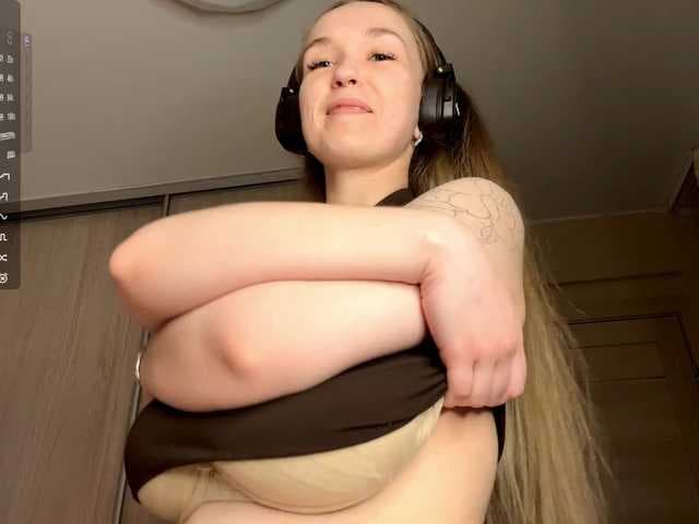 JeaneMckaskle live cam