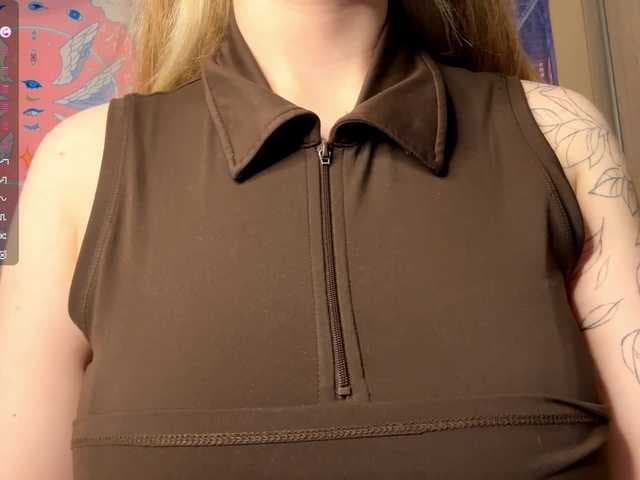 JeaneMckaskle live cam