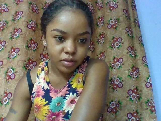 Elysa7 live cam