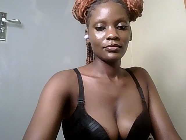 HornyCleo live cam