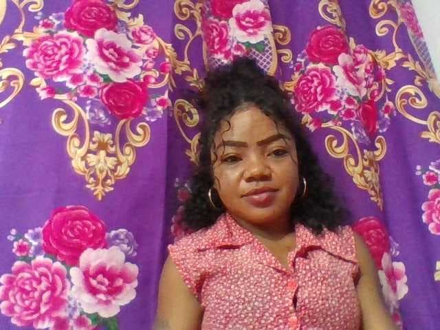 Elyah1a live cam