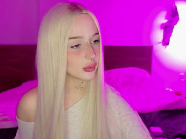 lolykari live cam