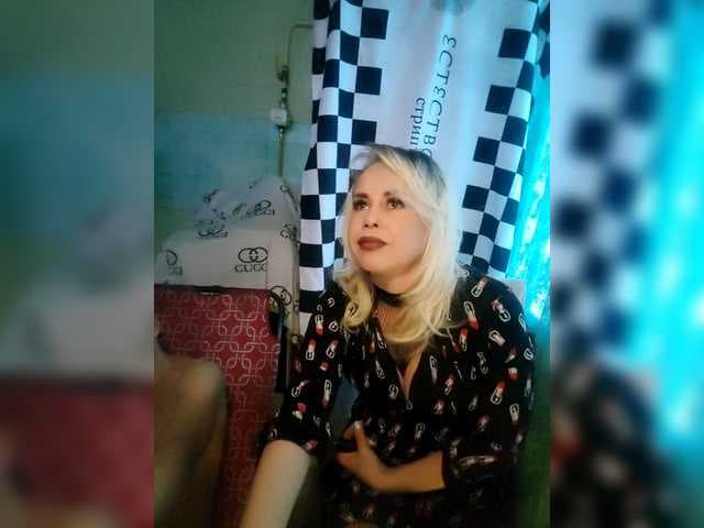 Bessandkaty55 live cam