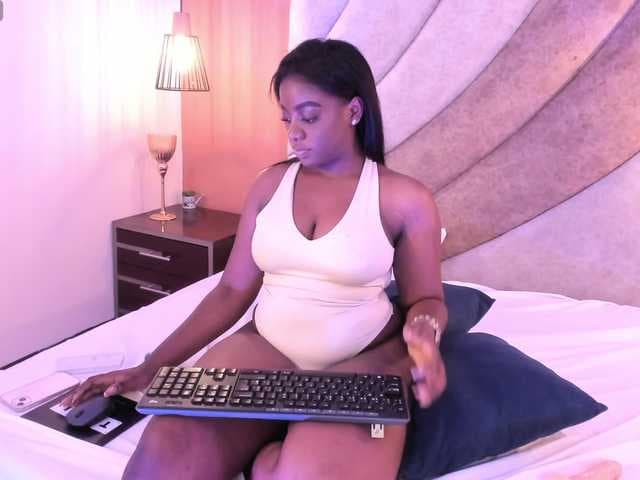 HANNA-ROUSE live cam on BongaCams