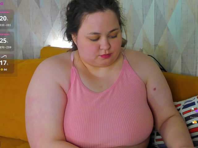 Moonlit-Adelee live cam