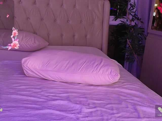 StacyTylerr live cam