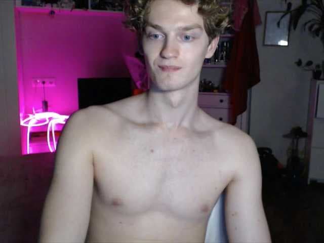 DanielYumm live cam