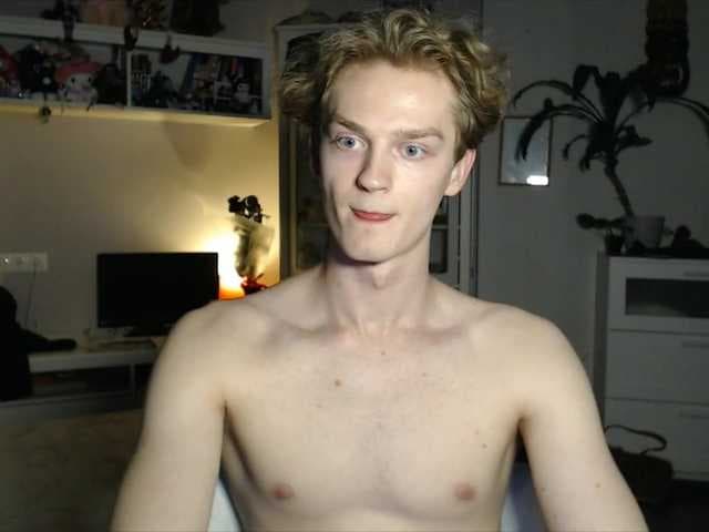 DanielYumm live cam
