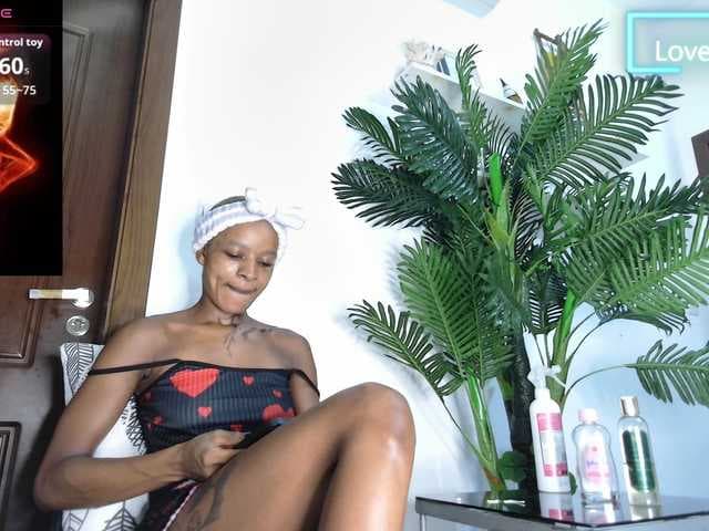 SakuraSweetie live cam