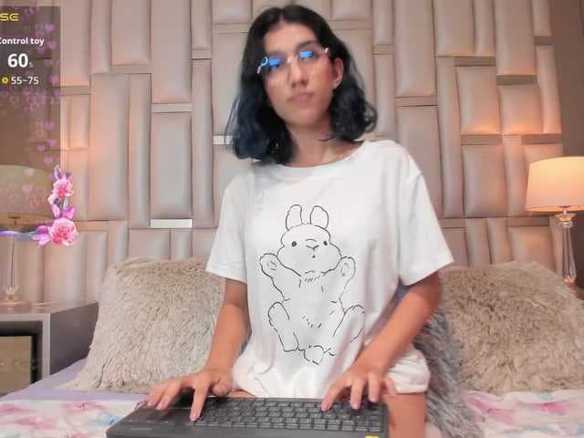 VioletaLane live cam on BongaCams