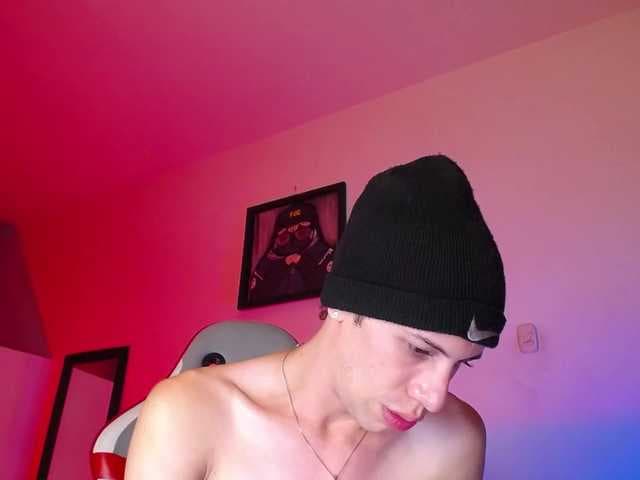 santiagocutex live cam