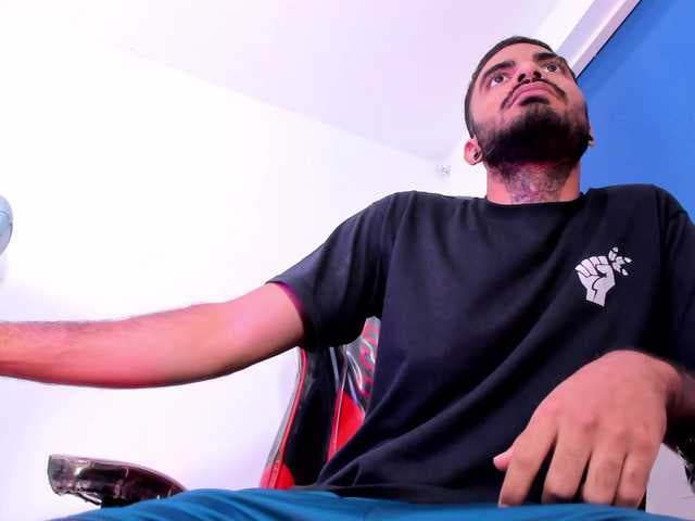 HairyJordan live cam