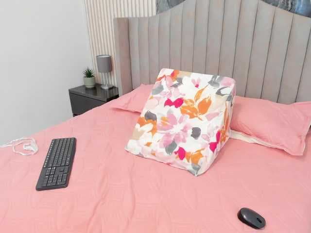 AnnaJhons live cam