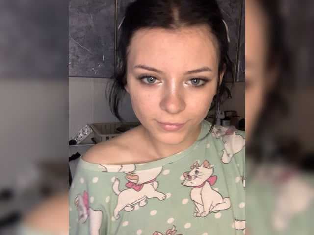 BlackRavenX live cam