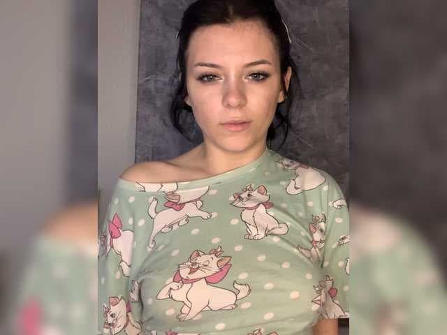 BlackRavenX live cam