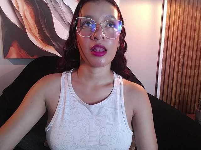 GagingBriana live cam