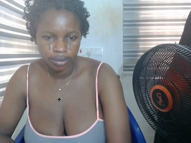 Sweetncreamy live cam