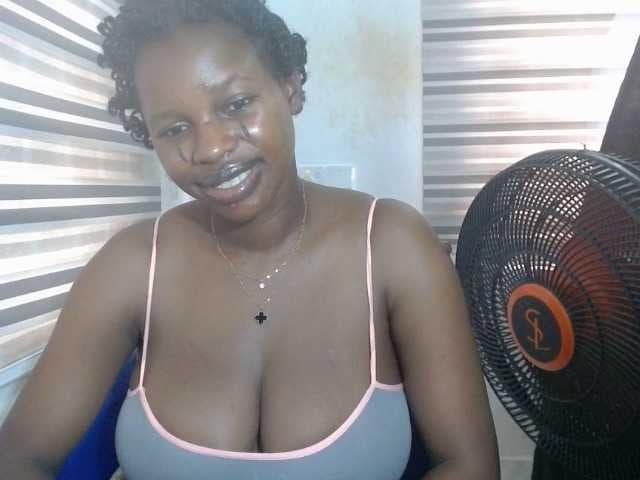 Sweetncreamy live cam