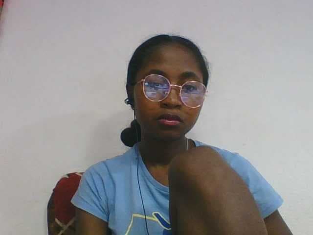 Marinah1a live cam