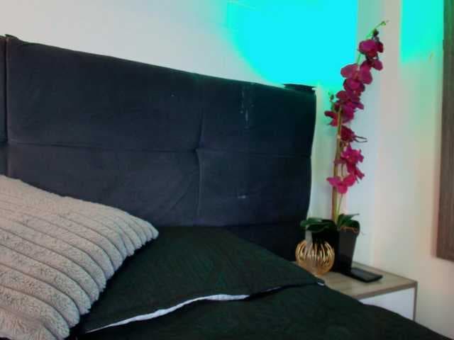 AlanColthon live cam