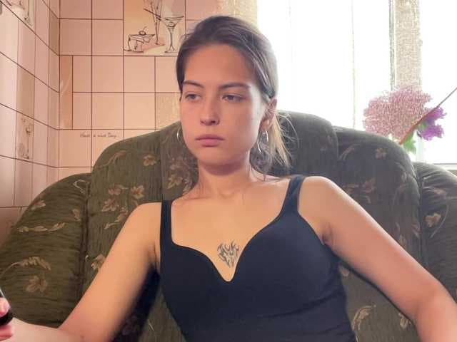 RonnaWillow live cam