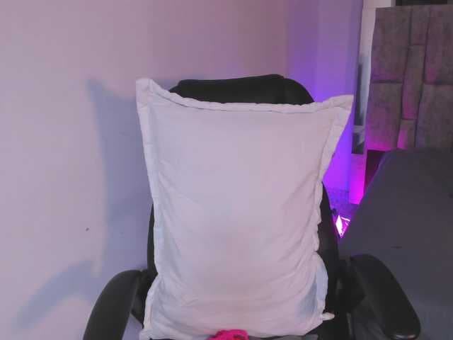 Mia-Nyxie live cam on BongaCams