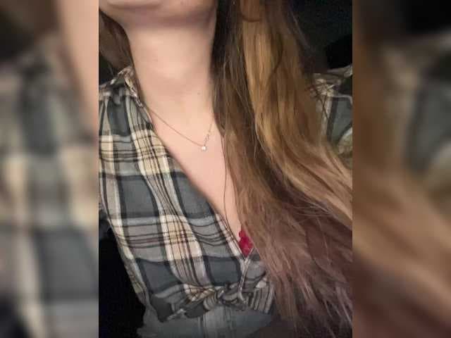 Lillii1 live cam on BongaCams