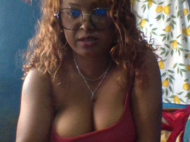 Chacha5 live cam on BongaCams