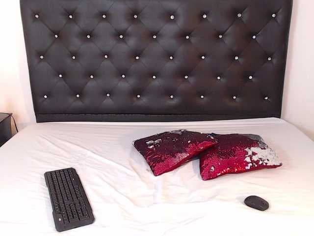 ladyblush live cam