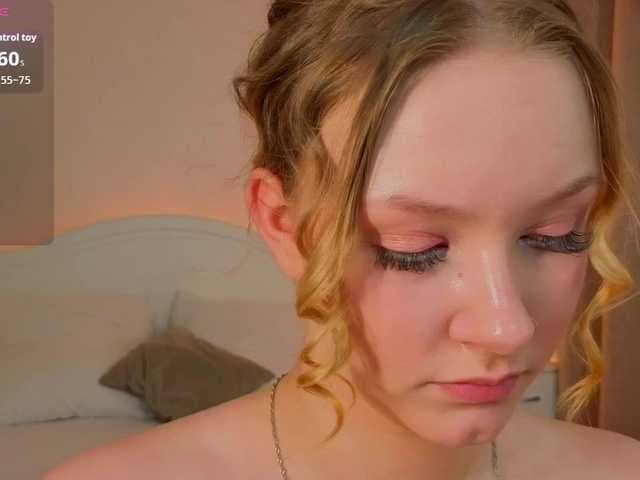 StaceyyJones live cam