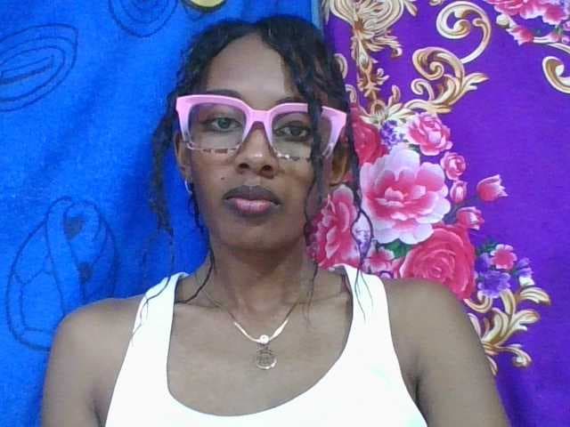 ninie1a live cam