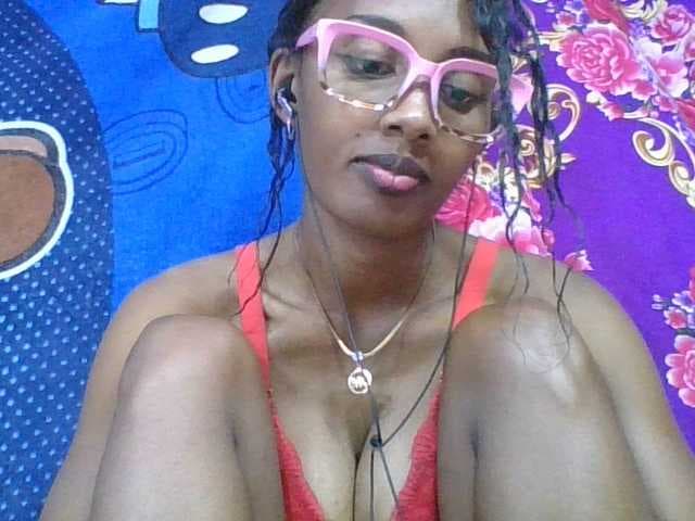 ninie1a live cam
