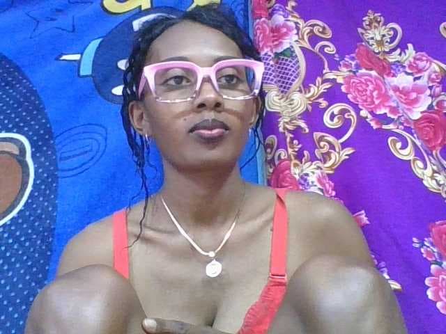 ninie1a live cam