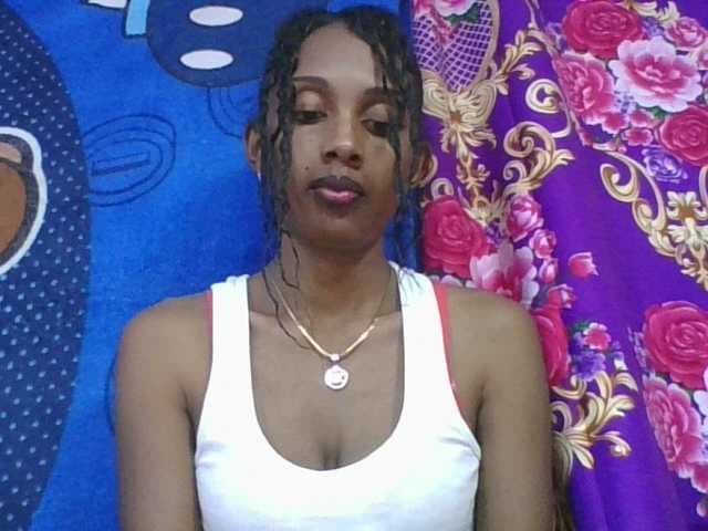 ninie1a live cam