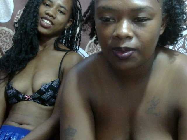 Sarah-Fiyh live cam on BongaCams