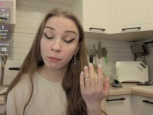 Fist-ashka live cam