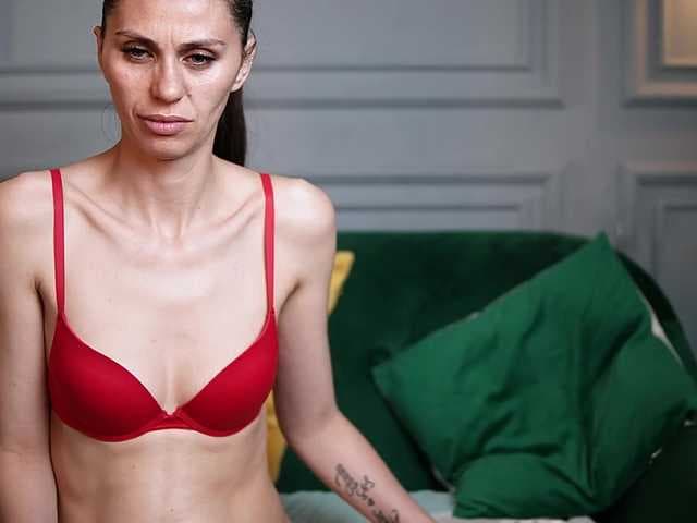 LucyBook live cam