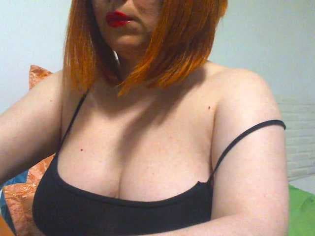 SimplyMaria777 live cam