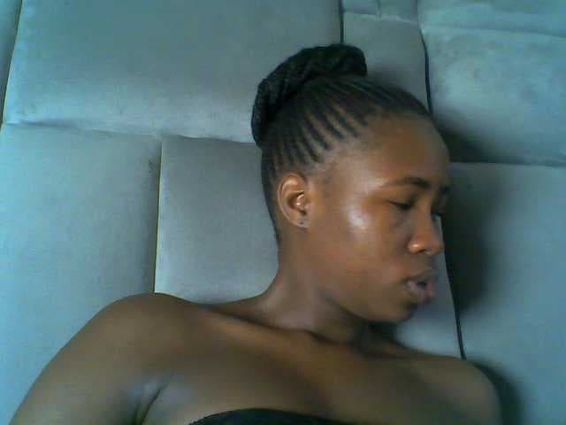 Cuteebony16 live cam
